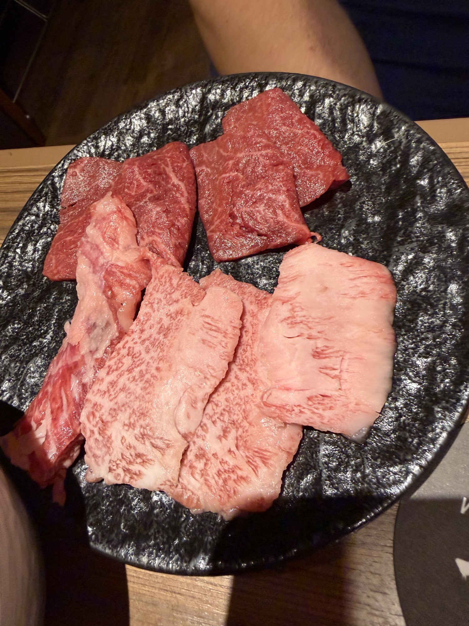 Meatings in Tokyo: Why I Love to EEAT With Good Friends 4 Mixed plate of lean red wagyu and pale, heavily fat-laced cuts