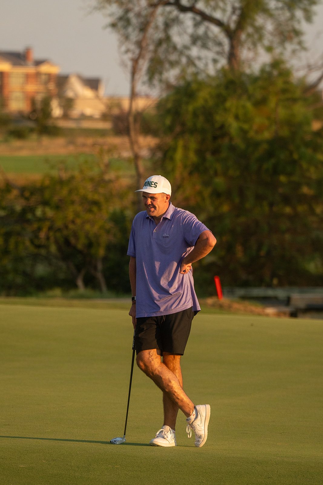 Simon Harries of JVZoo lining up a putt at Fields Ranch during the Sphere Rocket Open