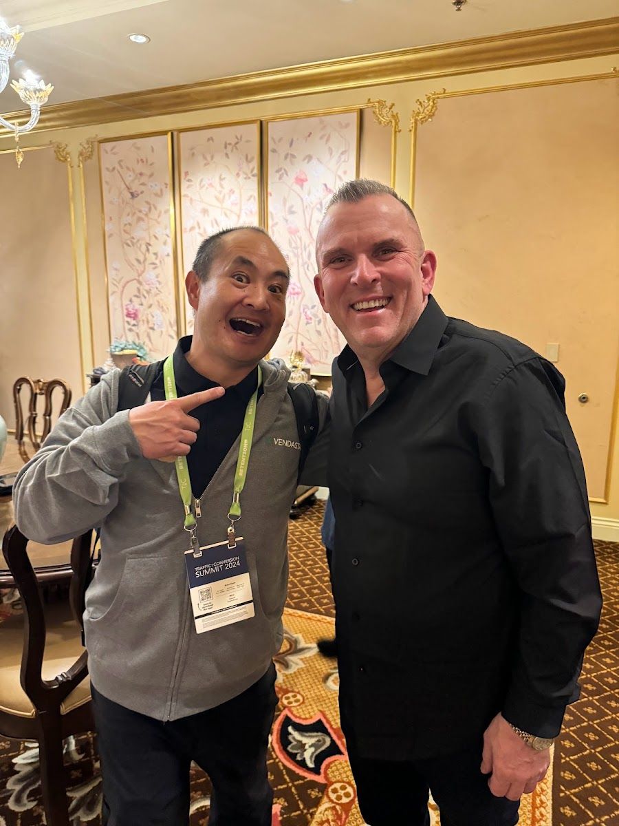 Dennis Yu with Perry Belcher