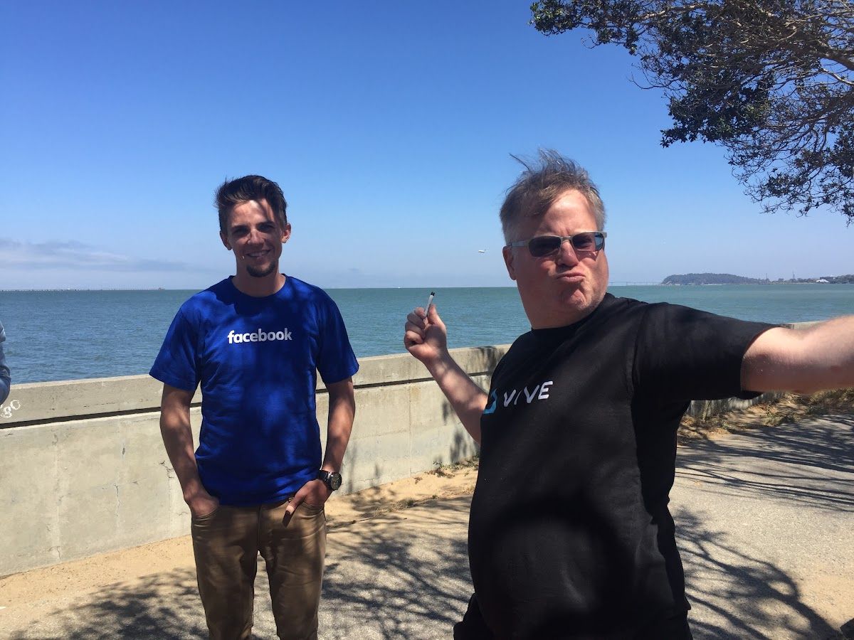 Dennis Yu with Robert Scoble